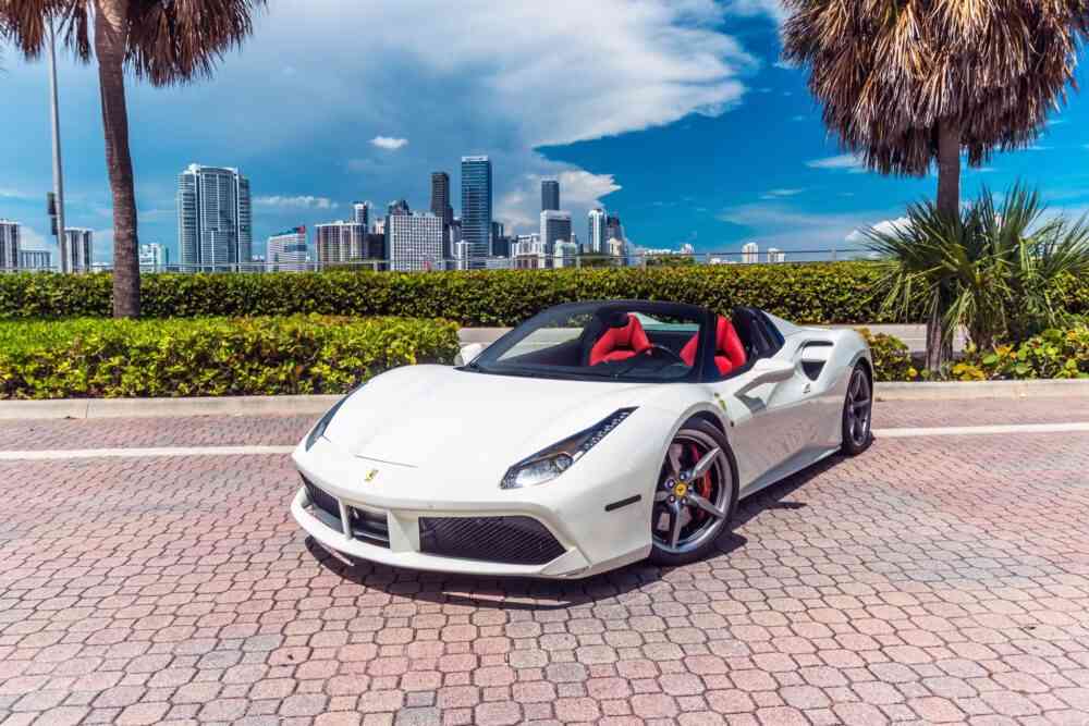 Ferrari 488 Spyder White