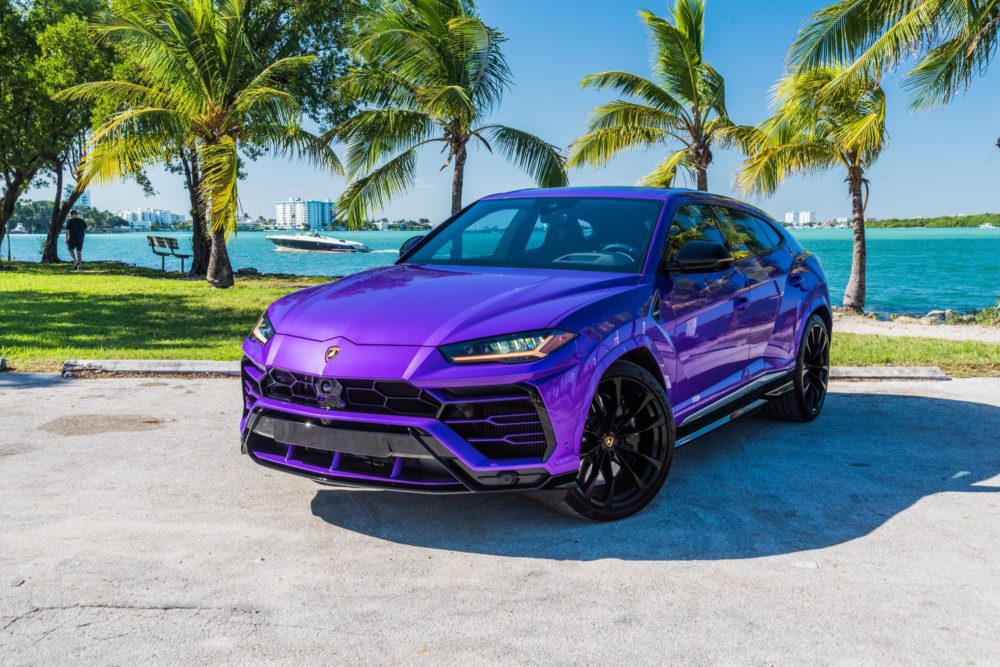 Lamborghini Urus Purple